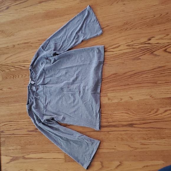 A New Day gray long sleeve top with wide sleeves, size medium - Picture 1 of 5